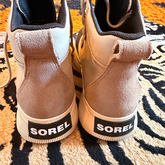 SOREL
Out N About™ IV Classic boots Black and Brown Lace-Up Boots - Picture 3 of 11